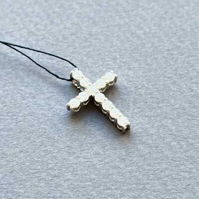 картинка Крест из белого золота "Спаси и Сохрани" с бриллиантами (41198) 