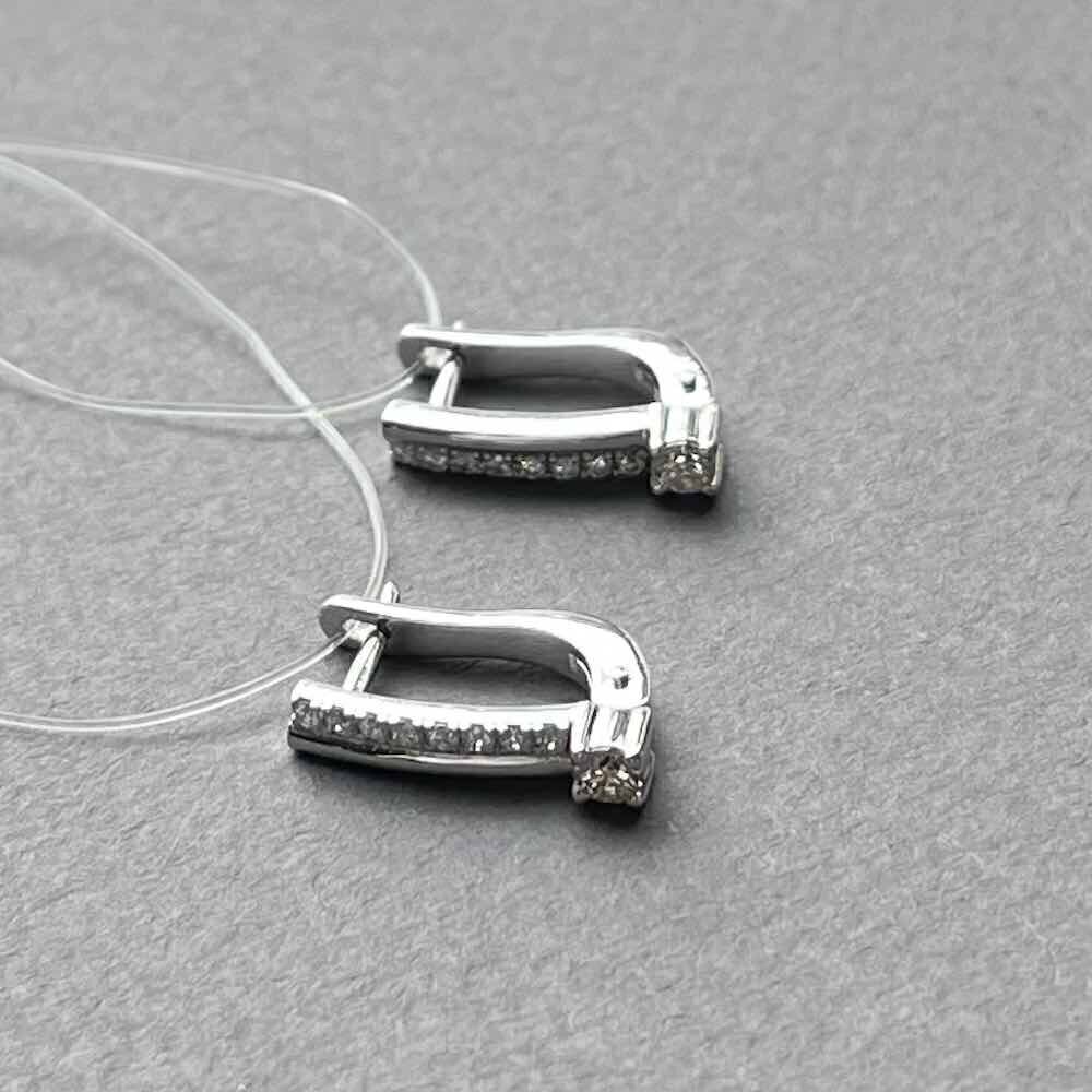 Купить Серьги из белого золота с бриллиантами (71022)