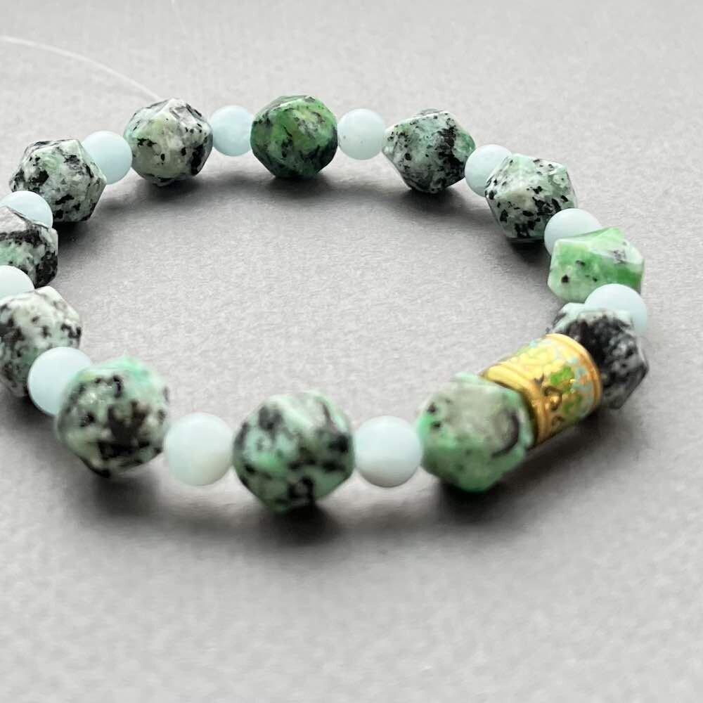 Купить Браслет из яшмы и аквамарина "Горский" с бусиной из серебра (12235)