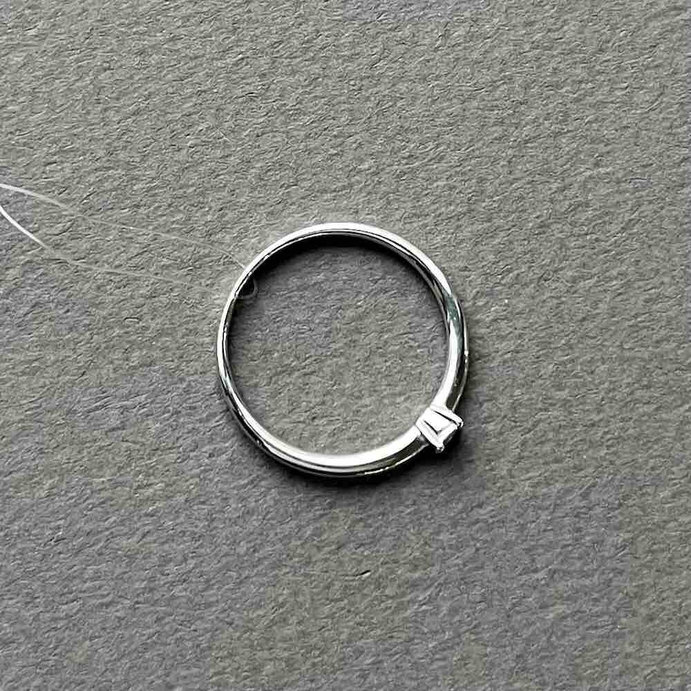 Купить Кольцо из белого золота с бриллиантом (31002)