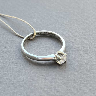 картинка Кольцо из белого золота "Спаси и Сохрани" с бриллиантом (31004) 