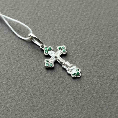 картинка Крест из белого золота "Спаси и Сохрани" с изумрудами (41527) 