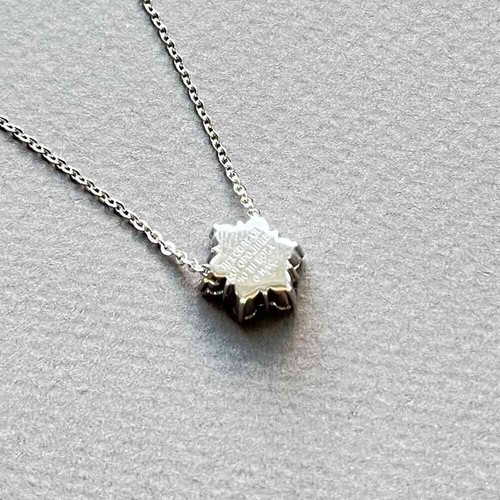 Купить Образ из белого золота "Божия Матерь Казанская" с бриллиантами на цепочке (51070)