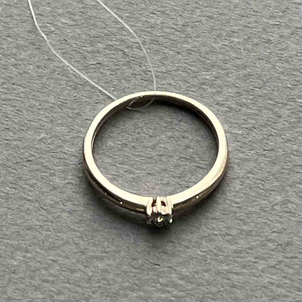 Купить Кольцо из красного золота с бриллиантом (31001)