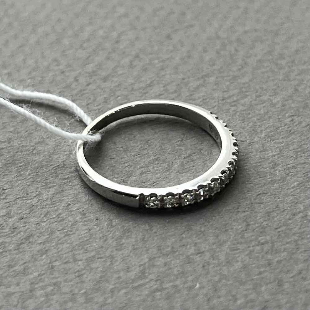 Купить Кольцо из белого золота "Спаси и Сохрани" с фианитами (31043)