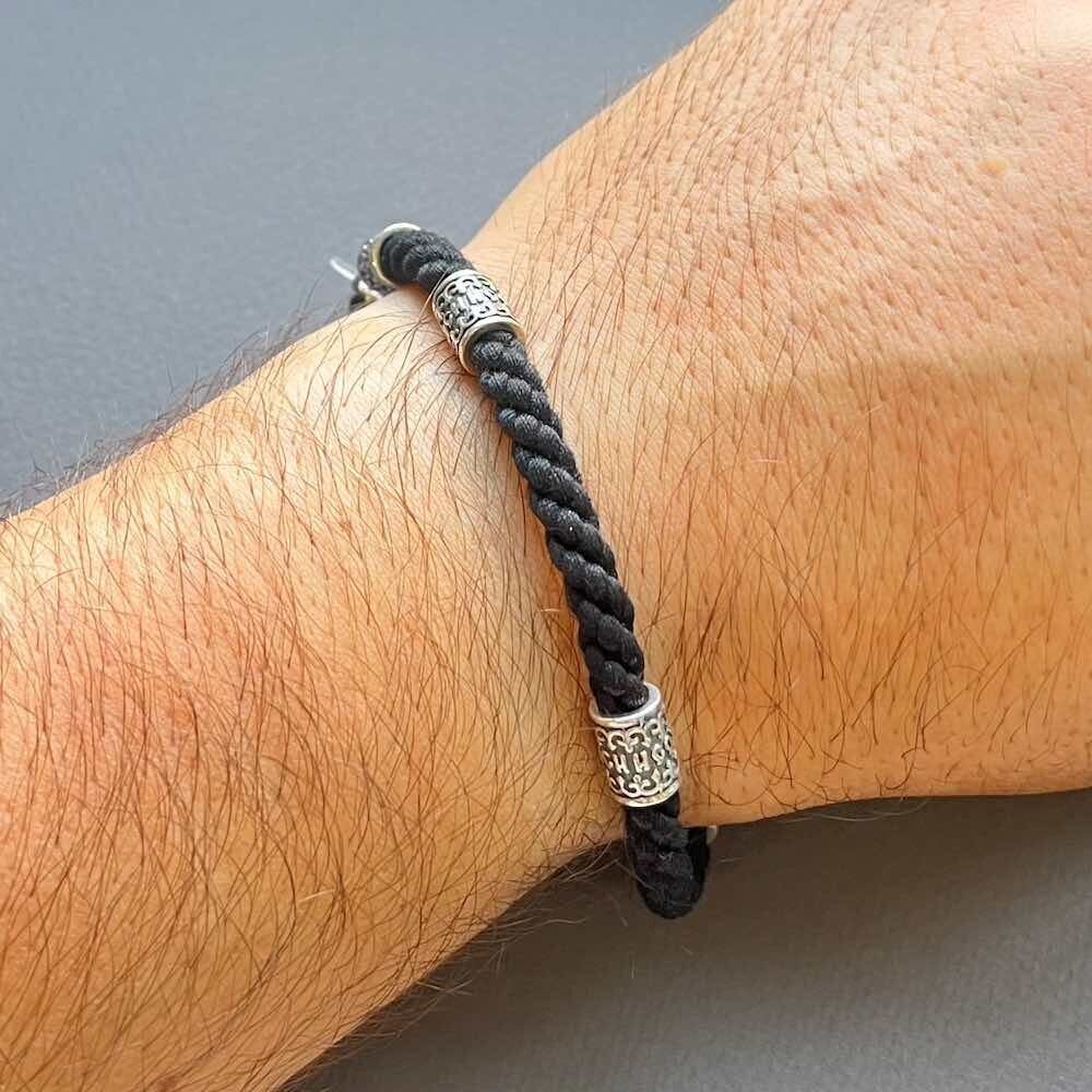 Купить Браслет из шнурка и серебра "Спаси и Сохрани" (12257)