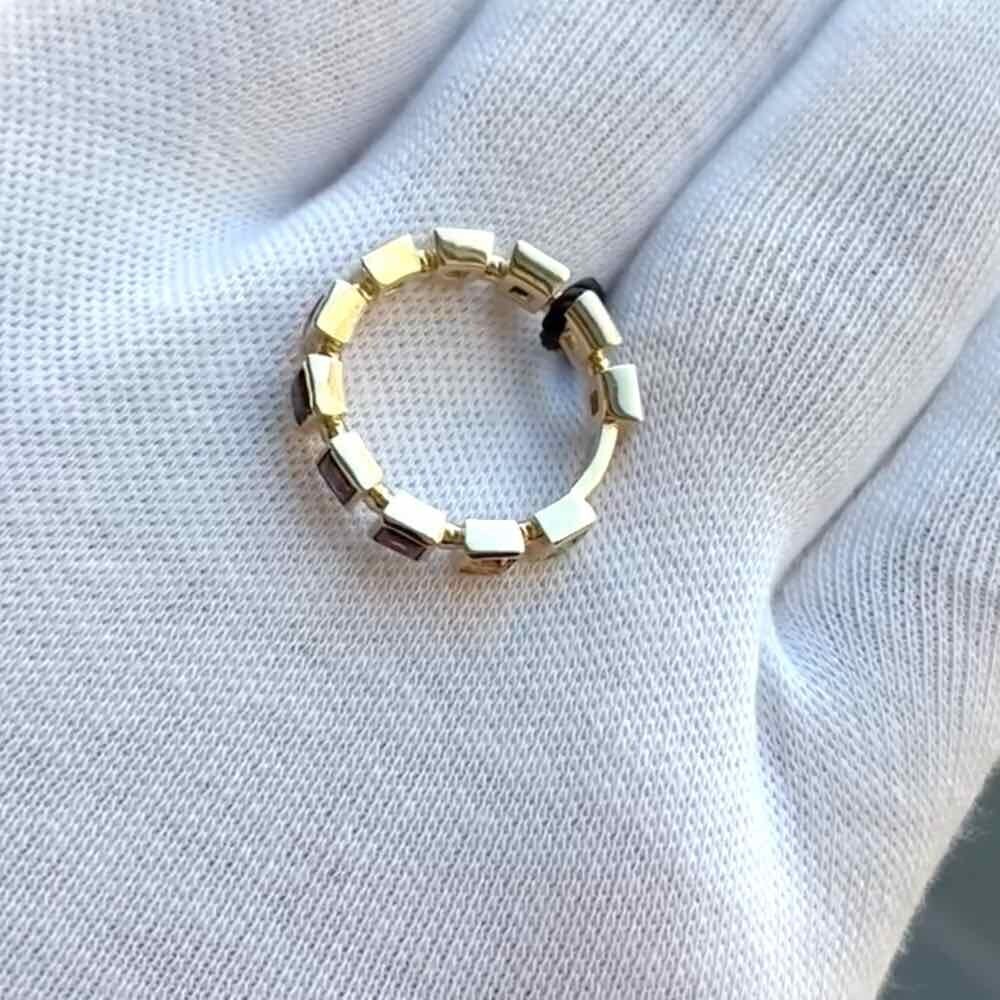 Купить Кольцо из желтого золота "Спаси и Сохрани" с камнями (31048)