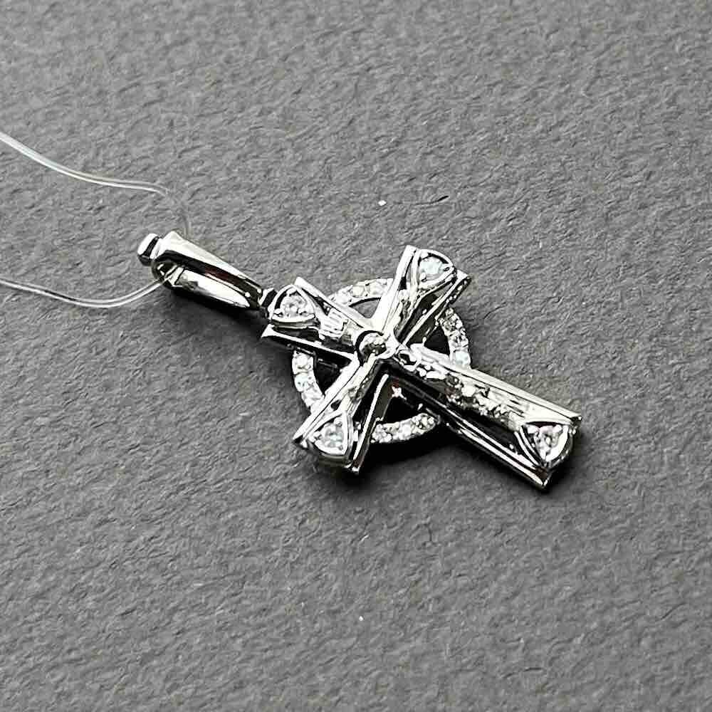 Купить Крест из белого золота "Спаси и Сохрани" с бриллиантами (41538)