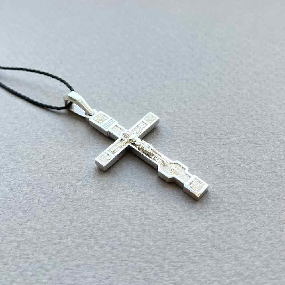 Купить Крест из белого золота "Спаси и Сохрани" с бриллиантами (41494)