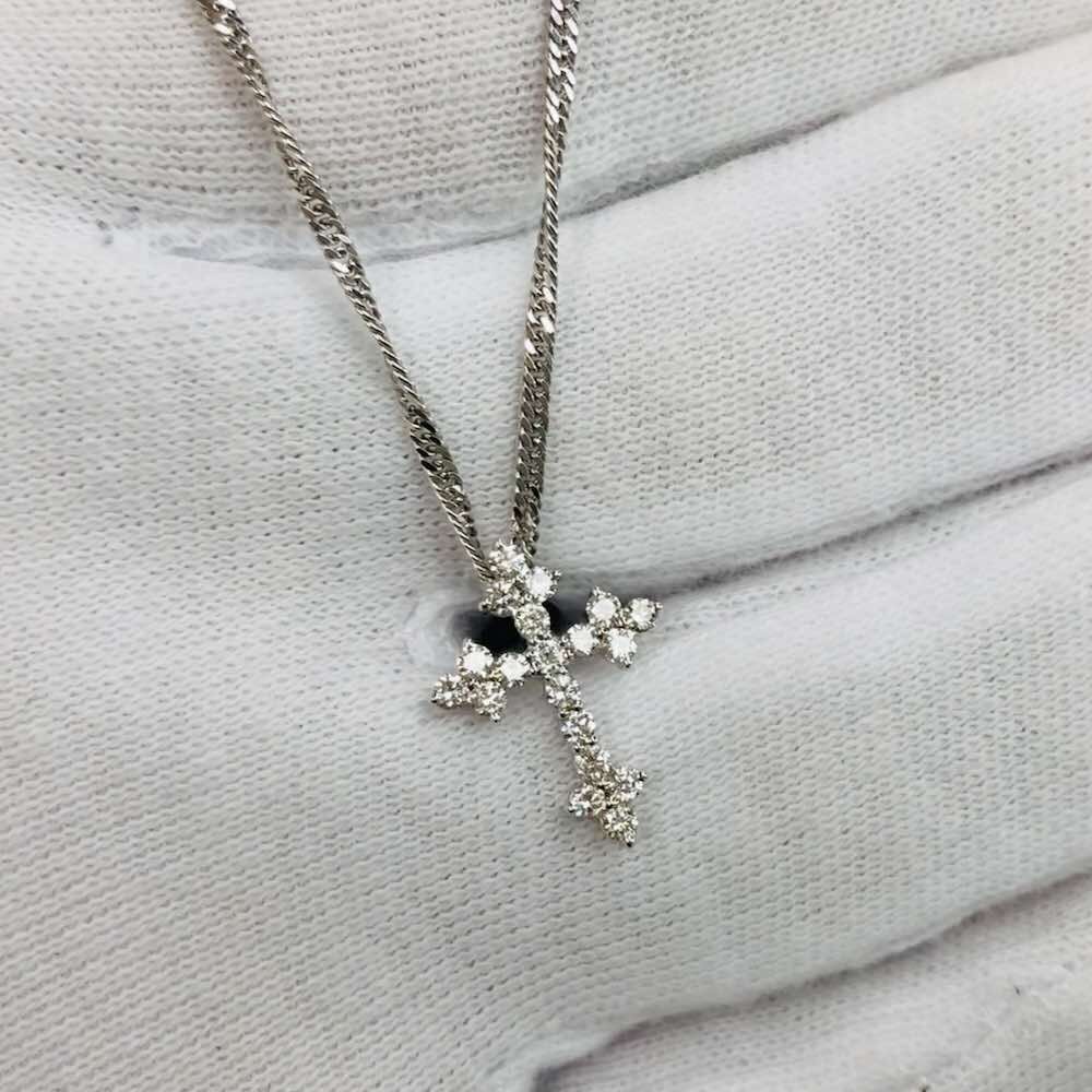 Купить Крест из белого золота "Спаси и Сохрани" с бриллиантами (41544)