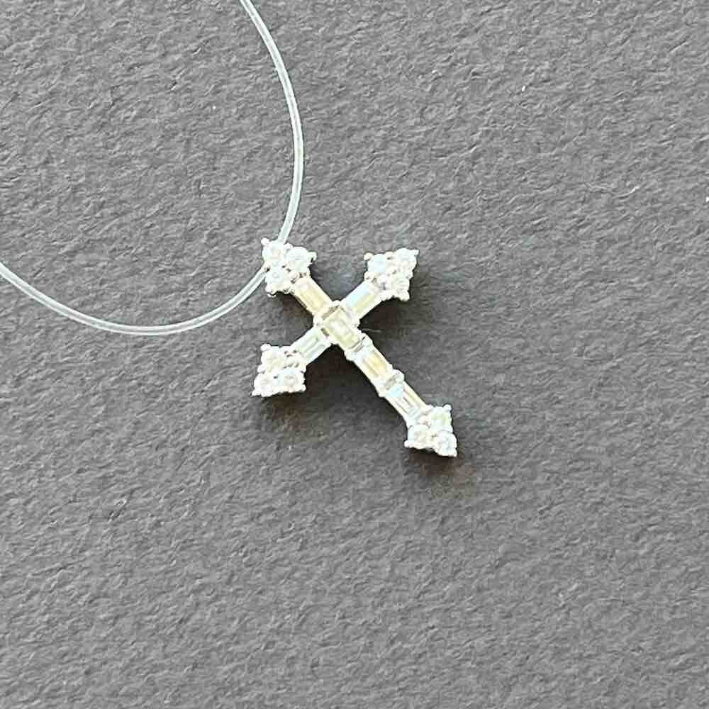 Купить Крест из белого золота "Спаси и Сохрани" с бриллиантами (41579)