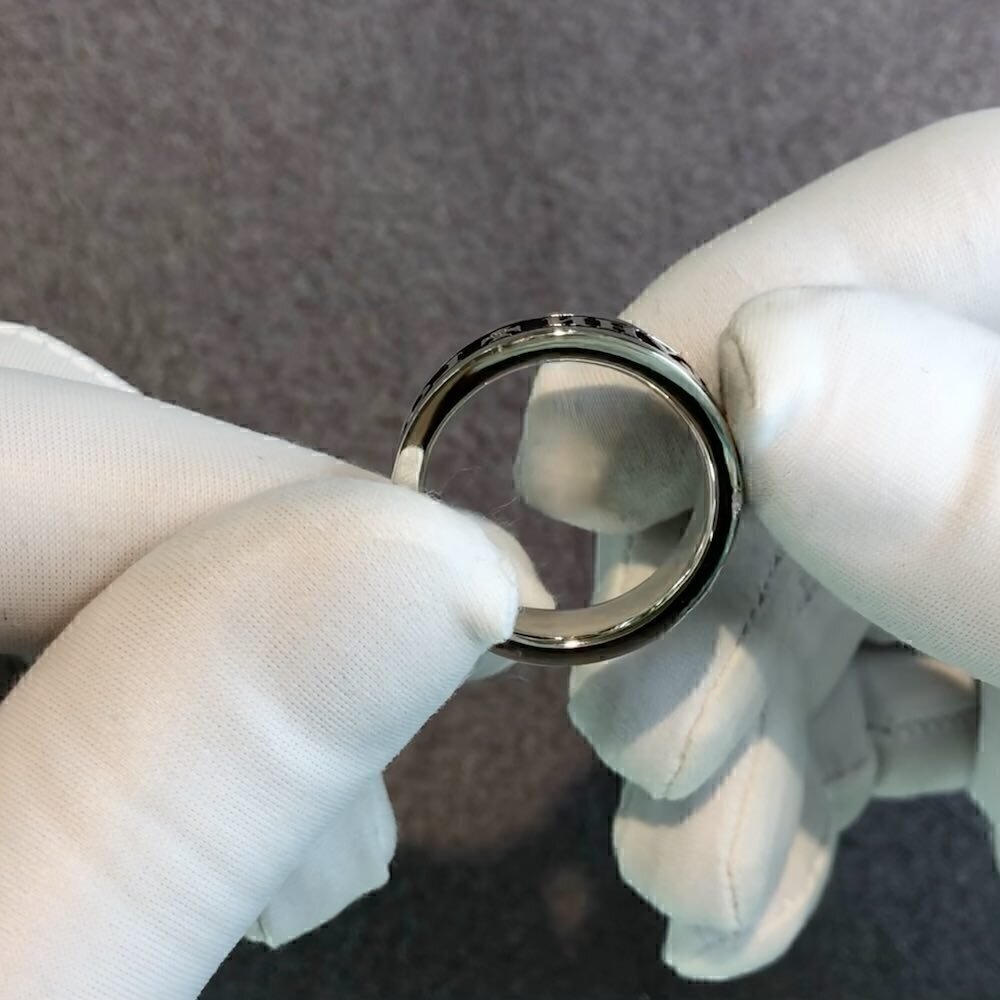 Купить Кольцо из серебра "Спаси и Сохрани" с бриллиантом (32034)