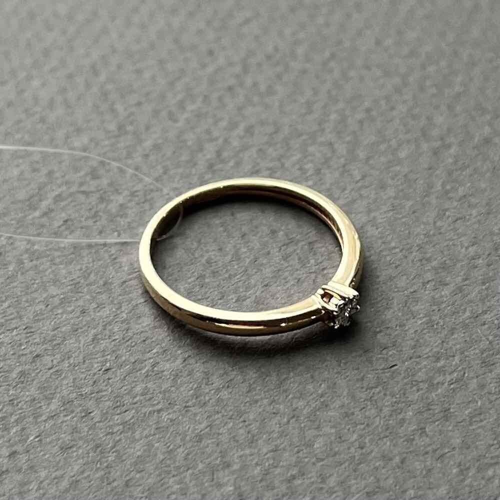 Купить Кольцо из красного золота с бриллиантом (31001)