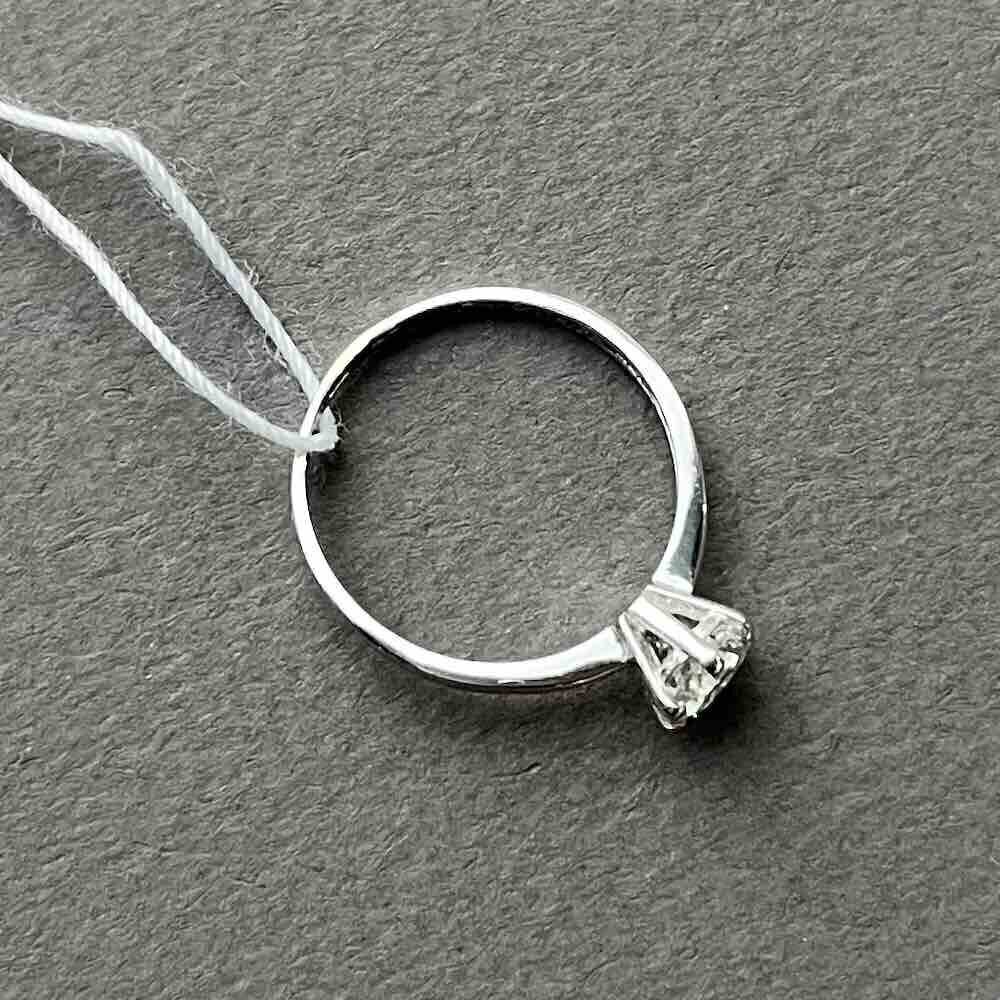 Купить Кольцо из белого золота "Спаси и Сохрани" с фианитом (31064)