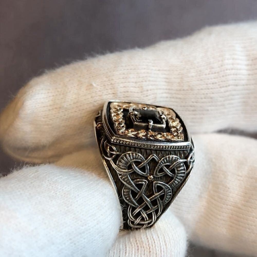 Купить Кольцо из серебра "Дар Волхвов" с раухтопазом (32236)