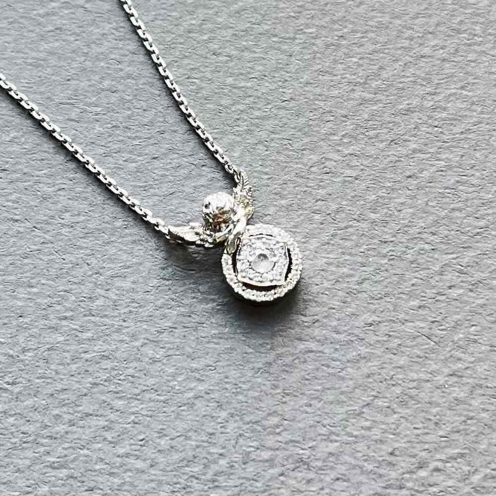 Купить Образ из белого золота "Ангелок" с бриллиантами на цепочке (51076)