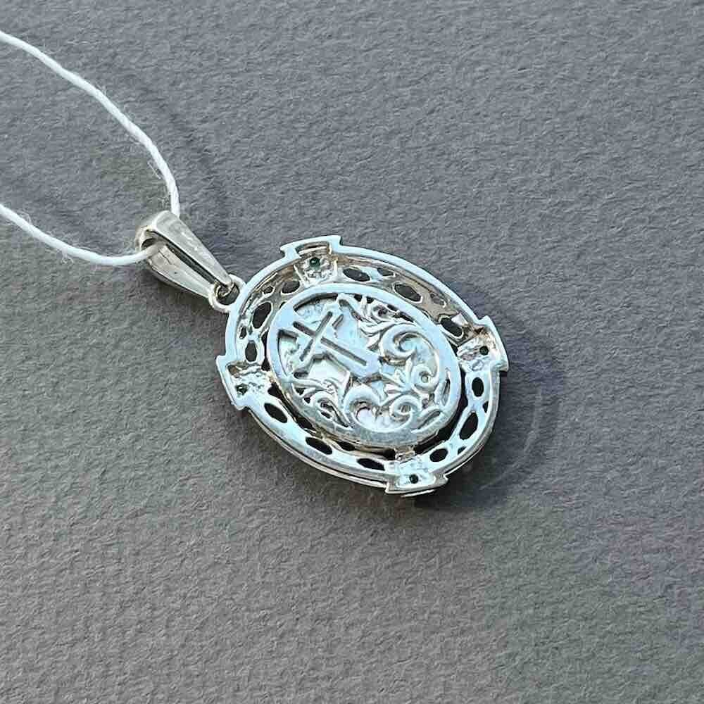 Купить Образ из белого золота "Святая Матрона Московская" с изумрудами (51112)