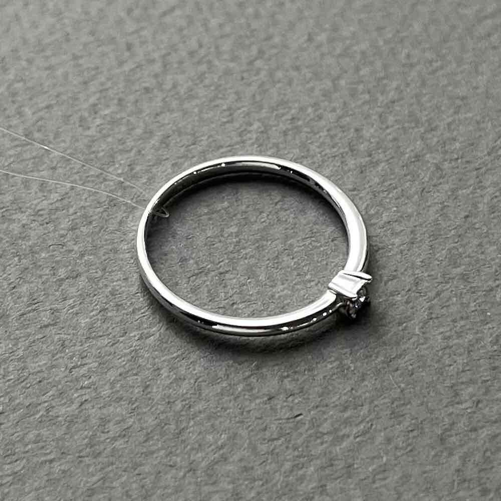 Купить Кольцо из белого золота с бриллиантом (31002)