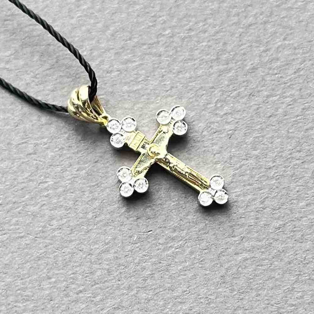 Купить Крест из желтого золота "Спаси и Сохрани" с бриллиантами (41536)