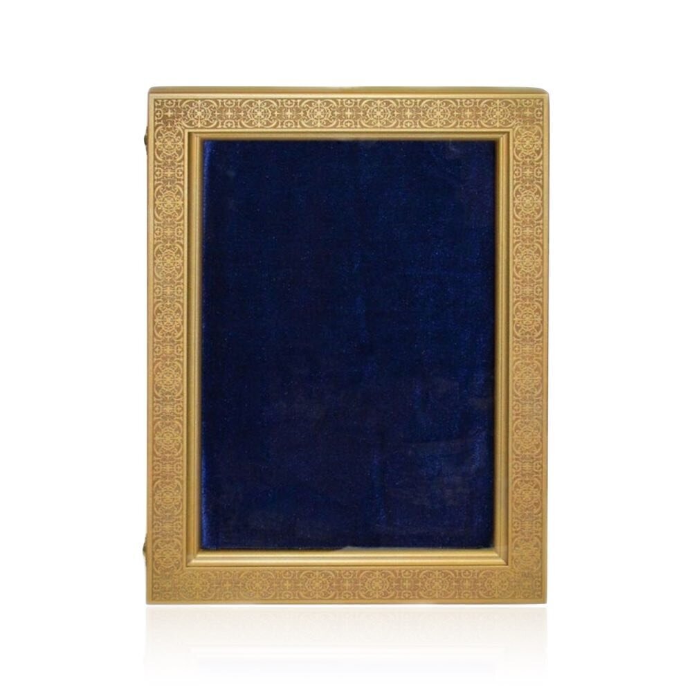 Купить Киот из мореной березы для большой иконы (20244)