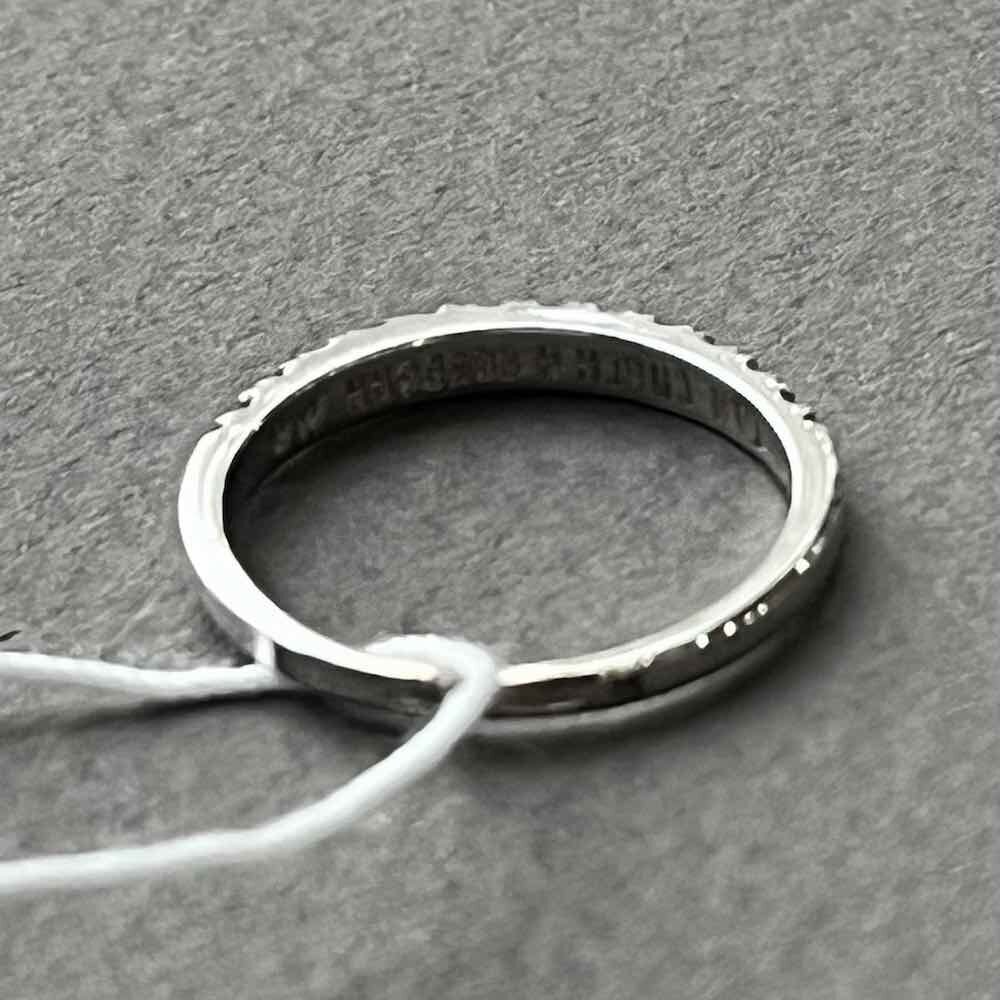 Купить Кольцо из белого золота "Спаси и Сохрани" с фианитами (31043)