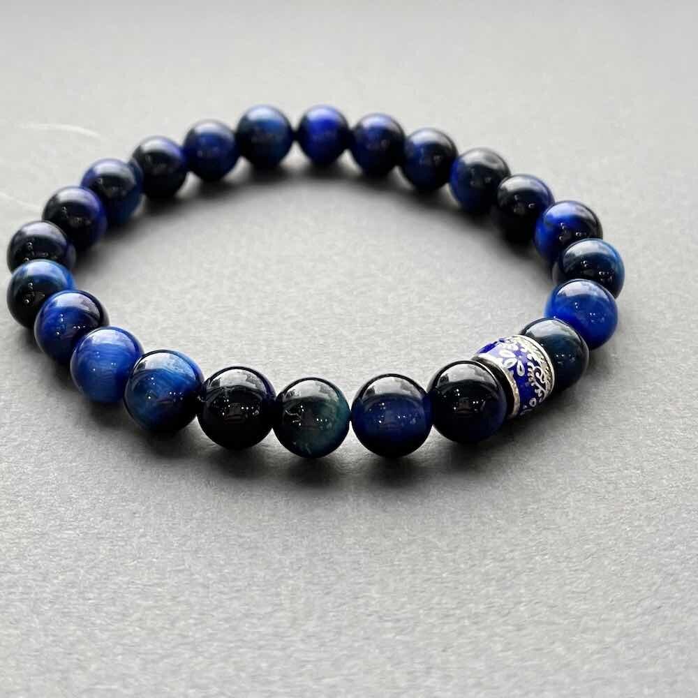 Купить Браслет из тигрового глаза "Кобальт" с бусиной из серебра (12237)