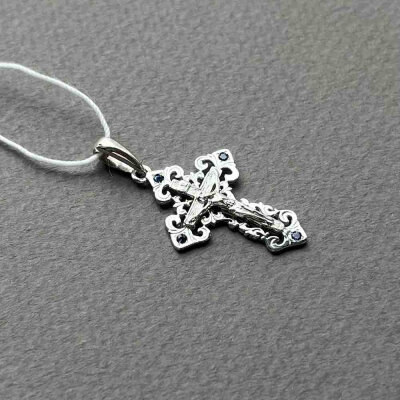 картинка Крест из белого золота "Спаси и Сохрани" с сапфирами (41526) 