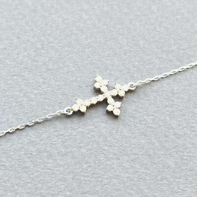 картинка Браслет из белого золота "Крест" с бриллиантами (11010) 