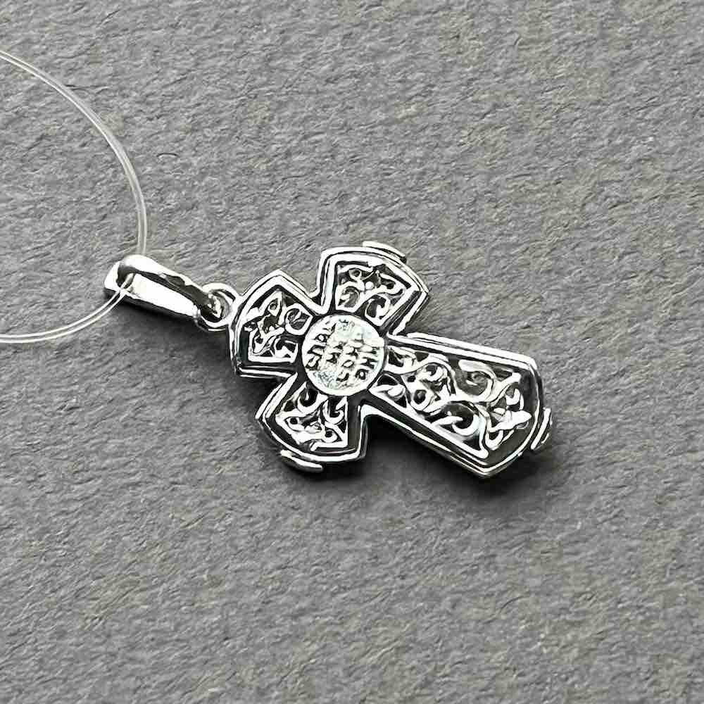 Купить Крест из белого золота "Спаси и Сохрани" с бриллиантами (41409)