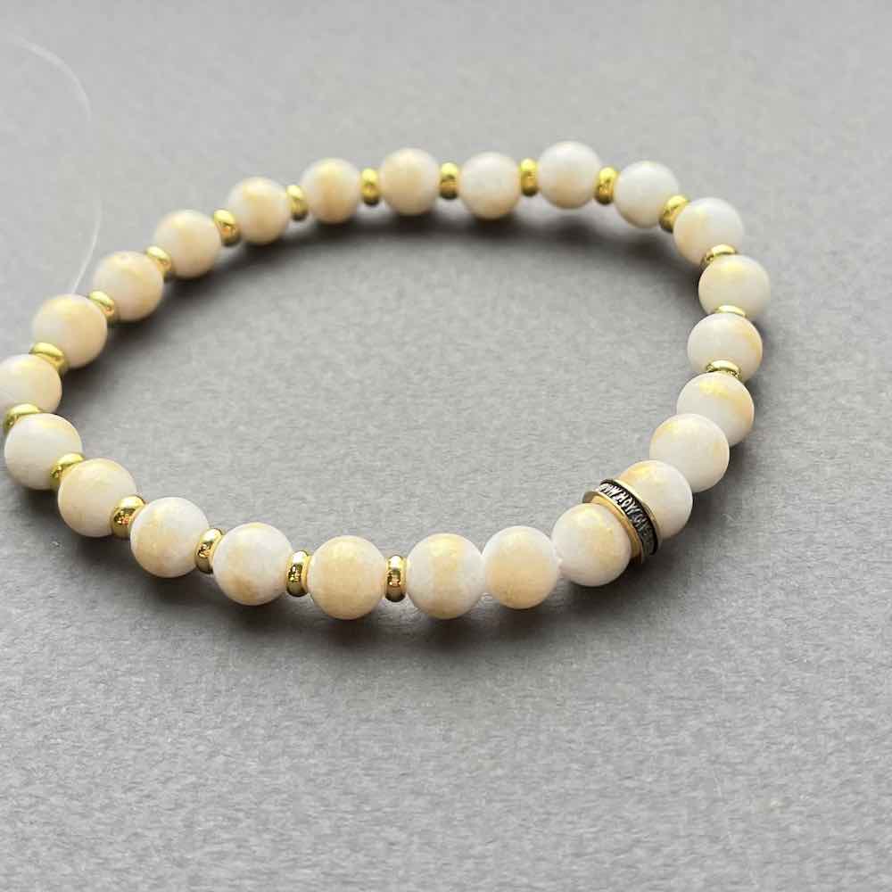 Купить Браслет из нефрита "Всем Святым" с бусинами из серебра (12238)