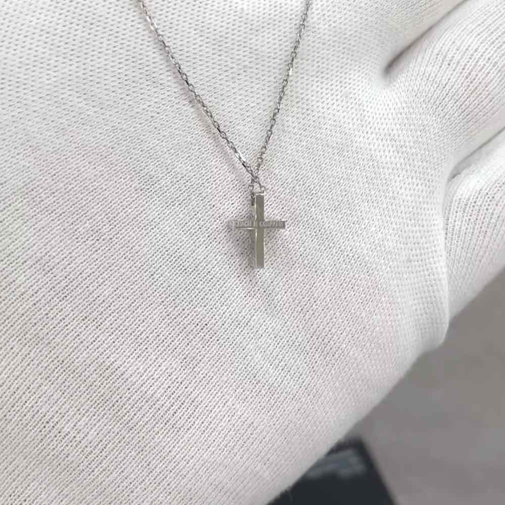 Купить Крест из белого золота "Спаси и Сохрани" с бриллиантами на цепочке (41299)