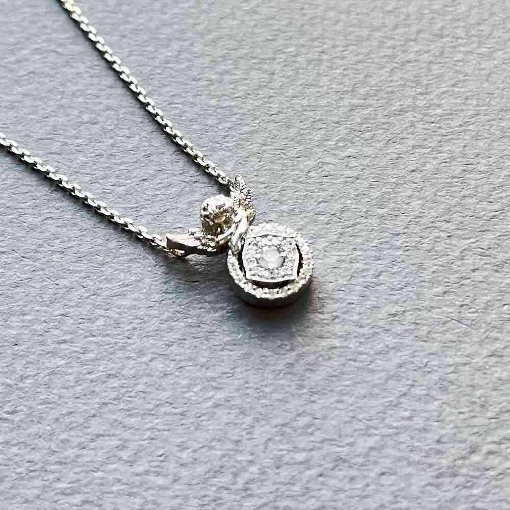 Купить Образ из белого золота "Ангелок" с бриллиантами на цепочке (51076)