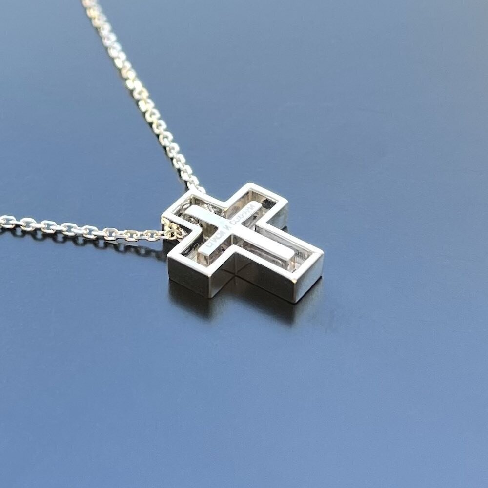 Купить Крест из белого золота "Спаси и Сохрани" с бриллиантами на цепочке (41428)