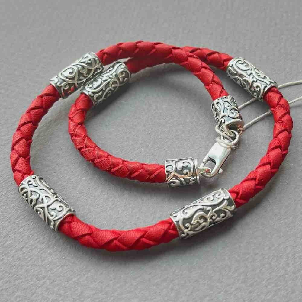 Купить Браслет из кожи и серебра "Византийский узор" (12294)