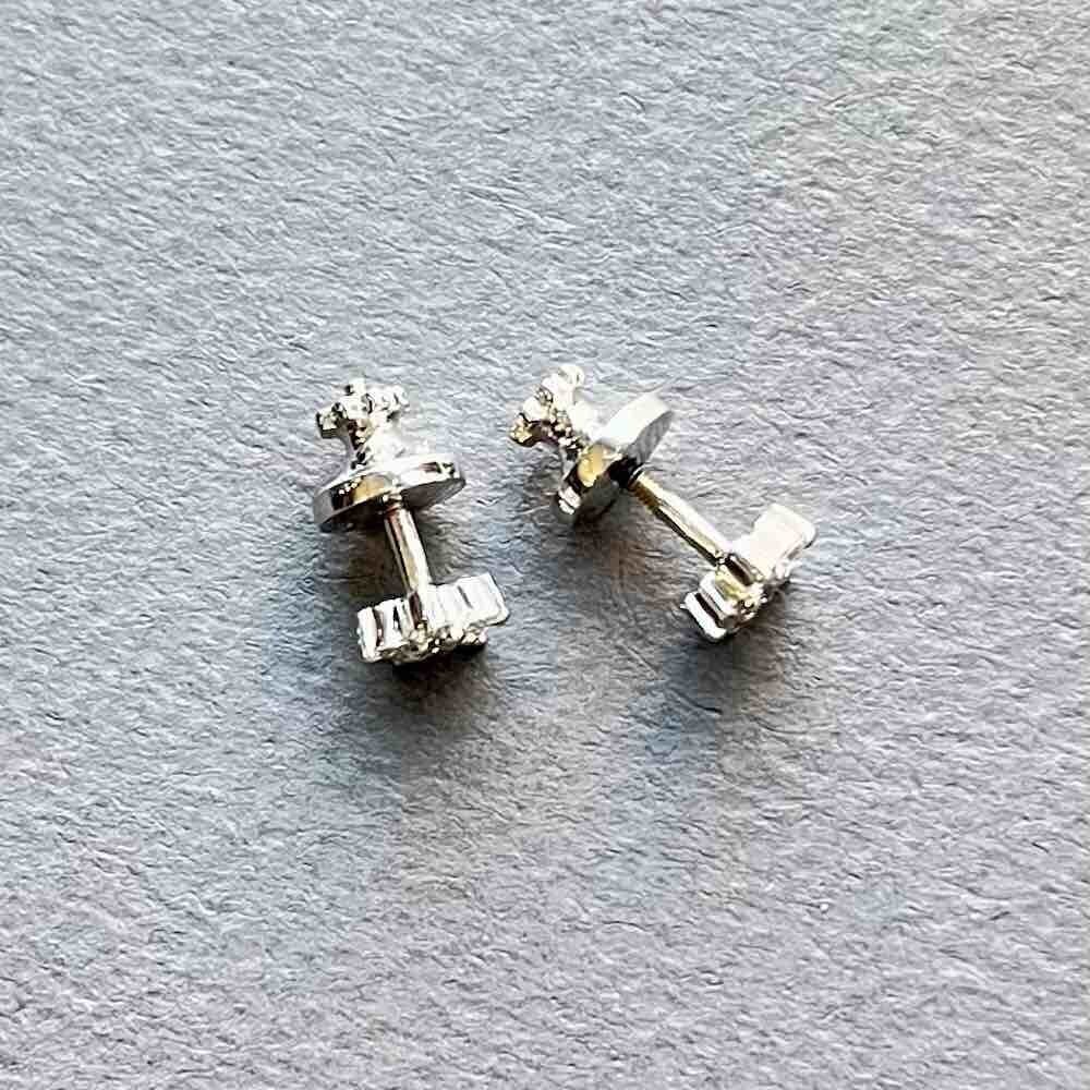 Купить Пусеты из белого золота с бриллиантами (71016)