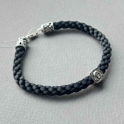 картинка Браслет из шнурка и серебра "Спас Нерукотворный" (12292) 