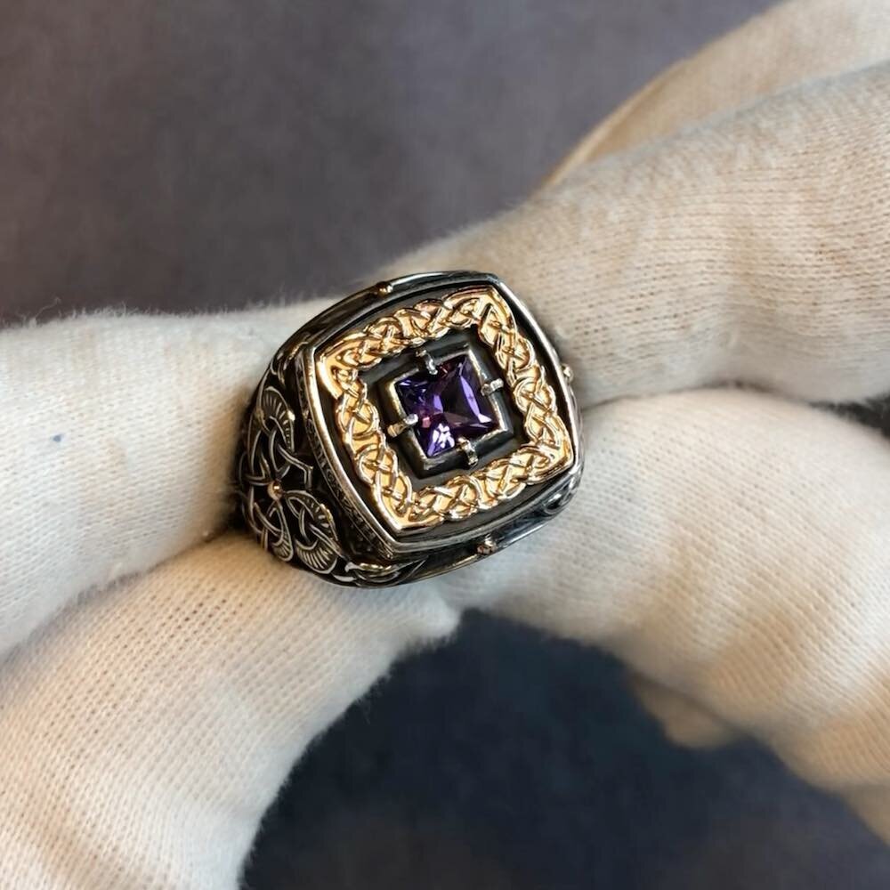 Купить Кольцо из серебра "Дар Волхвов" с аметистом (32226)