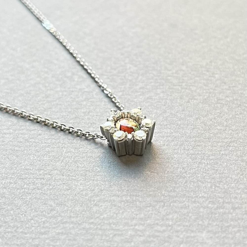 Купить Образ из белого золота "Божия Матерь Казанская" с бриллиантами на цепочке (51070)