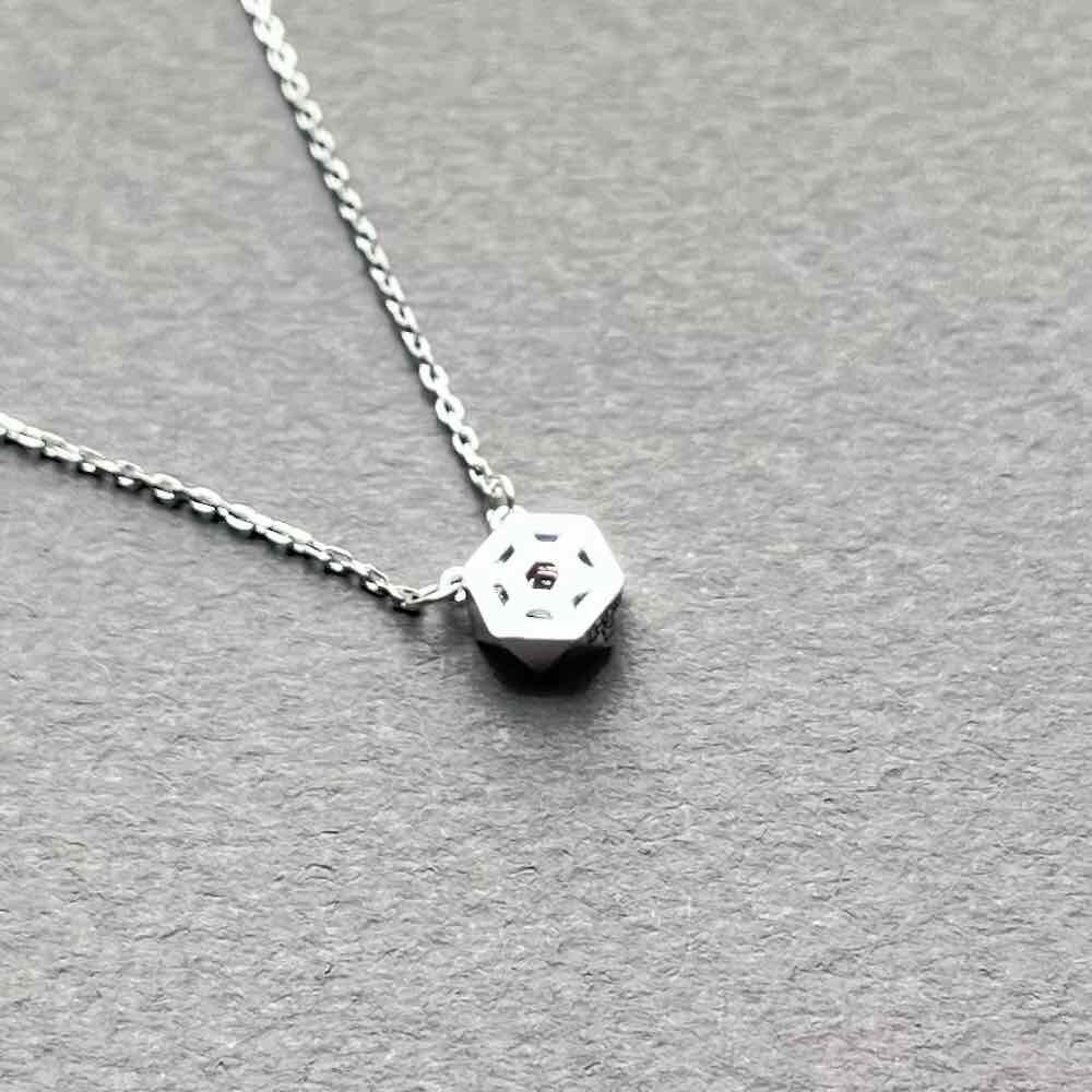 Купить Подвеска из белого золота с бриллиантами на цепочке (51101)