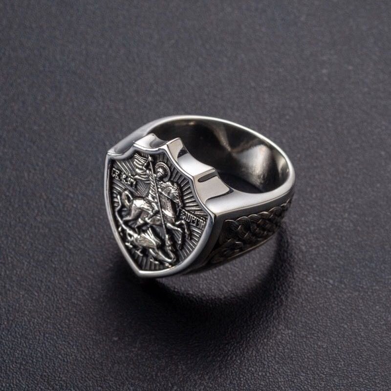 Купить Кольцо из серебра "Святой Георгий Победоносец" (32070)