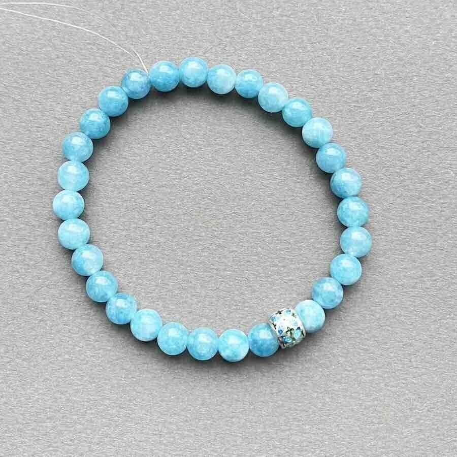 Купить Браслет из кварца "Квет" с бусиной из серебра (12236)