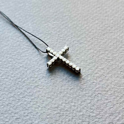 картинка Крест из белого золота "Спаси и Сохрани" с бриллиантами (41201) 