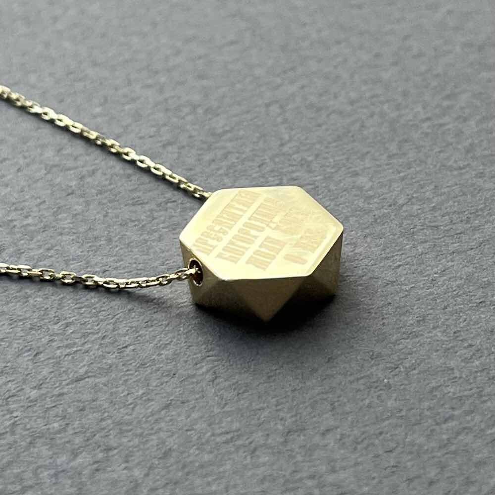 Купить Образ из желтого золота "Божия Матерь Казанская" с бриллиантами на цепочке (51122)