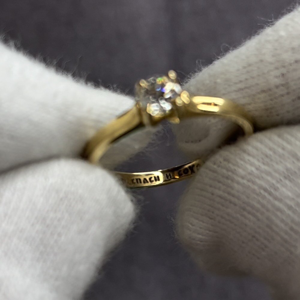 Купить Кольцо из желтого золота "Спаси и Сохрани" с бриллиантом (31003)