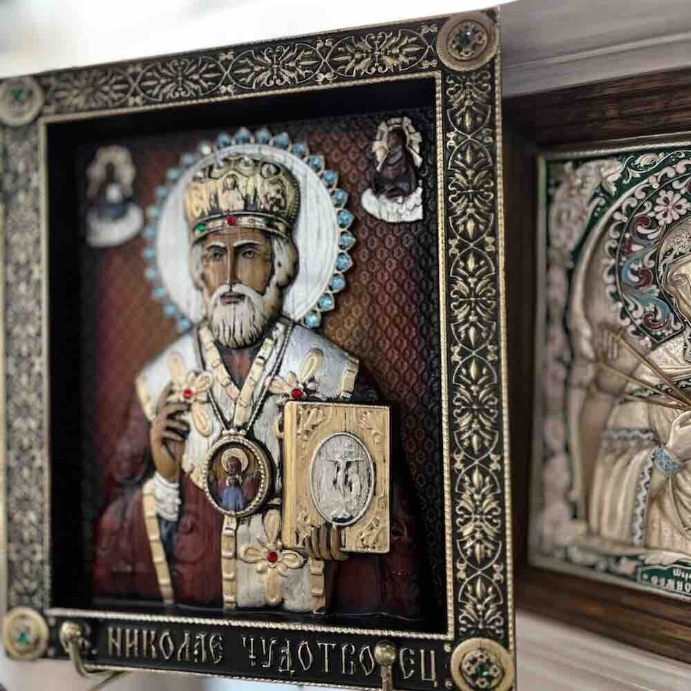 Купить Икона резная "Святой Николай Чудотворец" (21013)