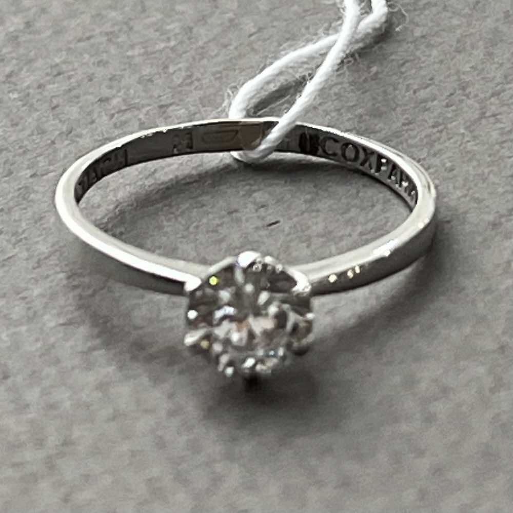 Купить Кольцо из белого золота "Спаси и Сохрани" с фианитом (31064)