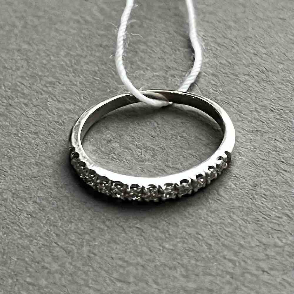 Купить Кольцо из белого золота "Спаси и Сохрани" с фианитами (31043)