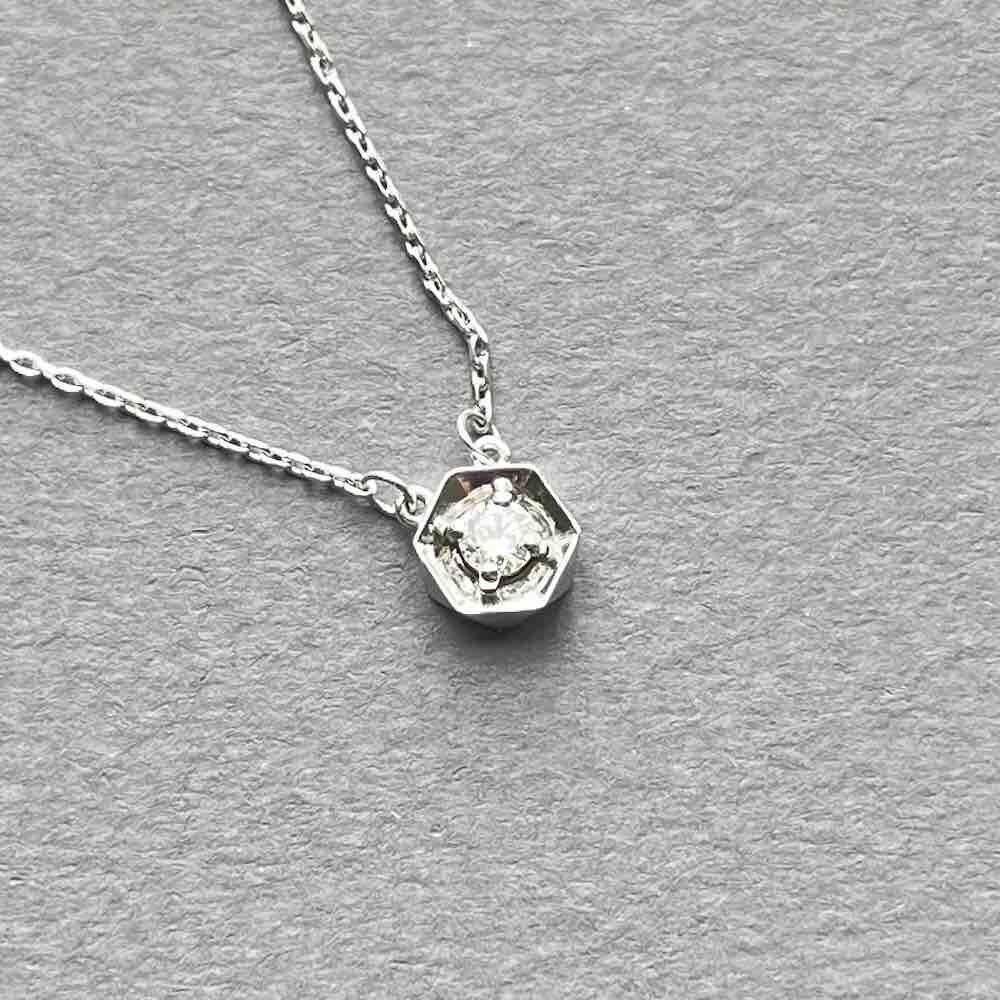 Купить Подвеска из белого золота с бриллиантами на цепочке (51101)