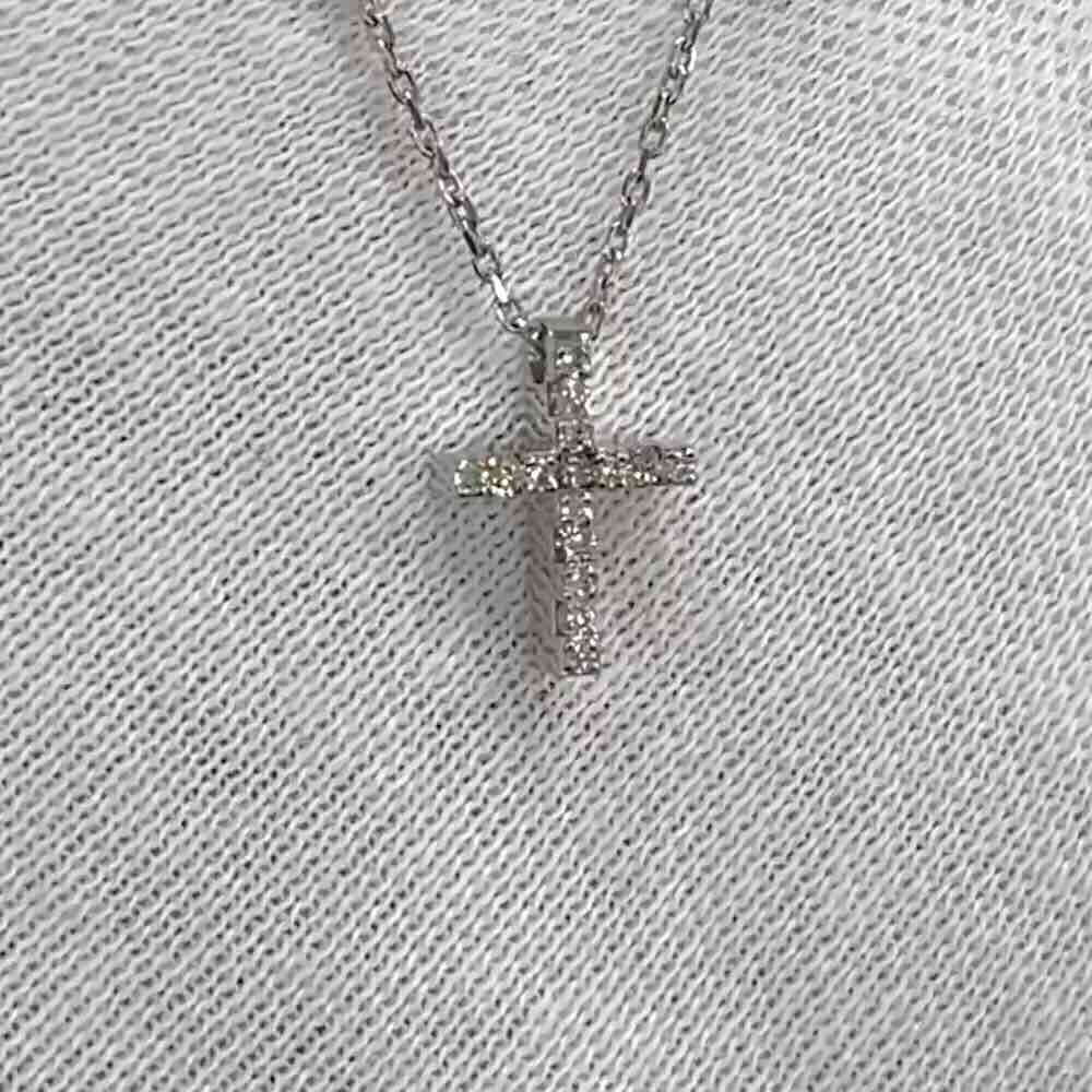 Купить Крест из белого золота "Спаси и Сохрани" с бриллиантами на цепочке (41299)