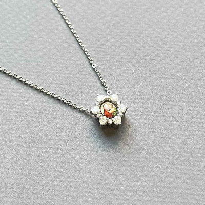 картинка Образ из белого золота "Божия Матерь Казанская" с бриллиантами на цепочке (51070) 